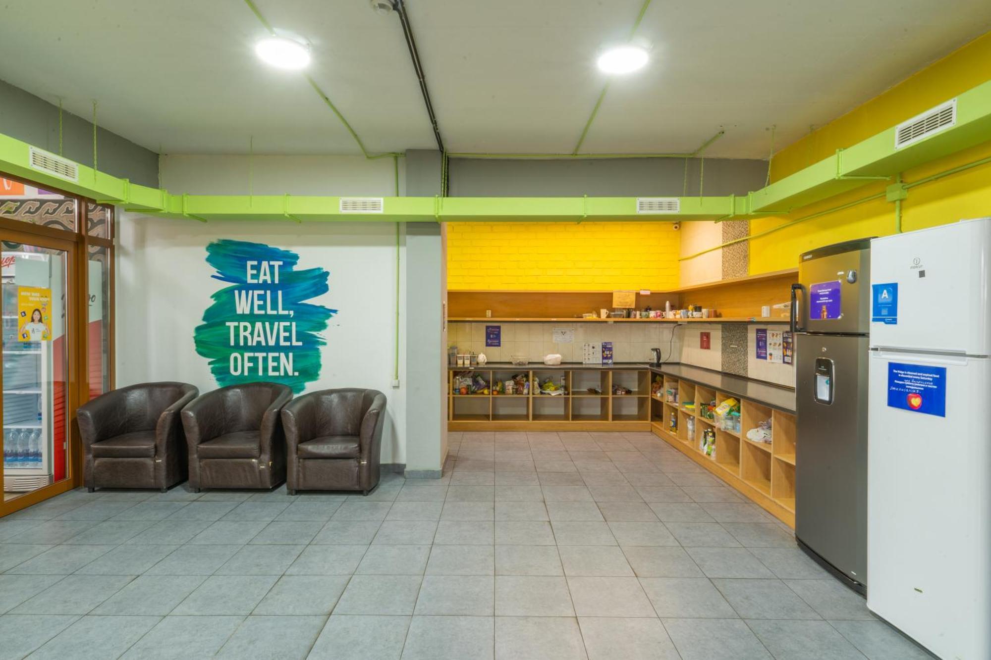 Ololofreelander Hostel&Coworking Bishkek Luaran gambar
