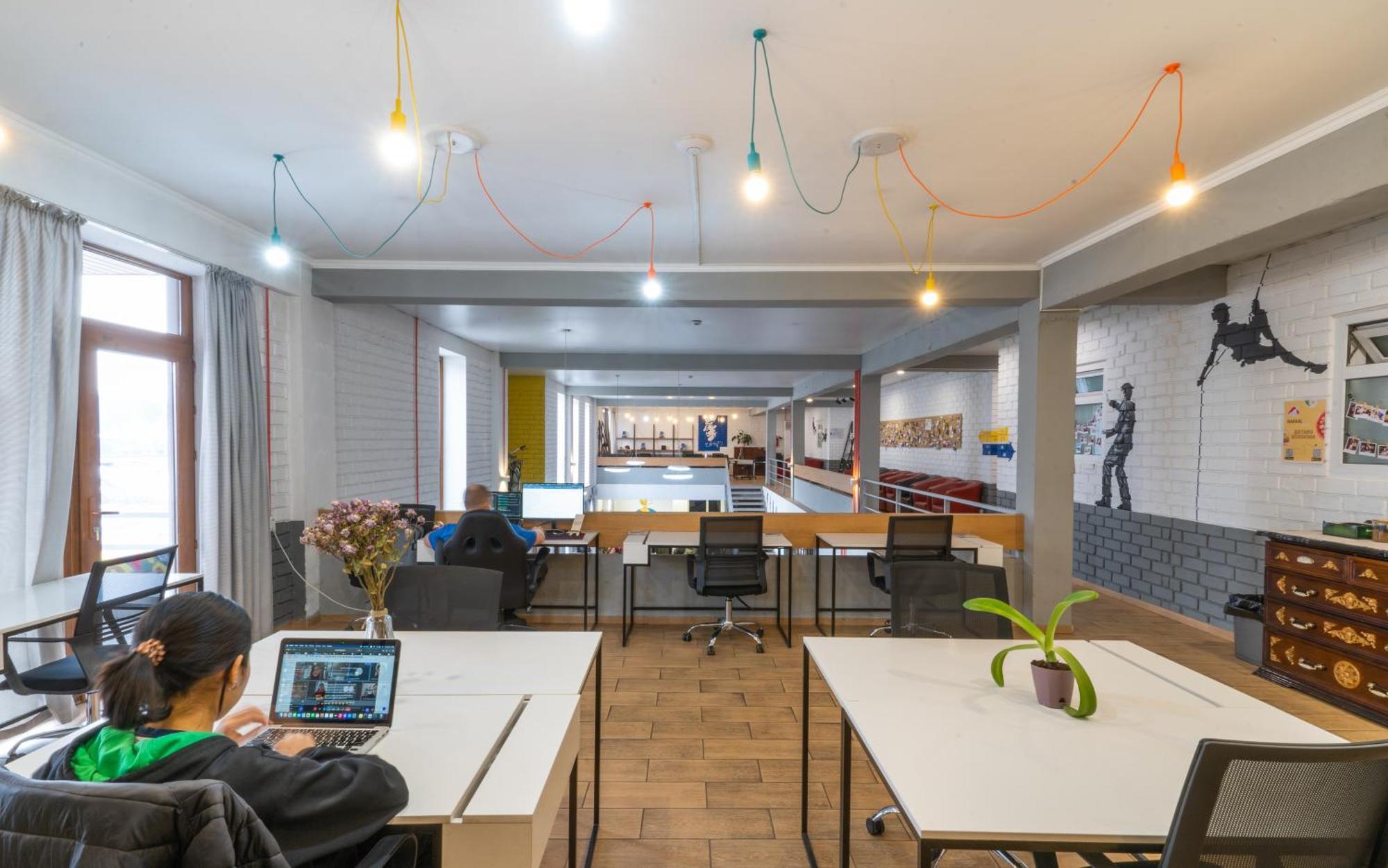 Ololofreelander Hostel&Coworking Bishkek Luaran gambar