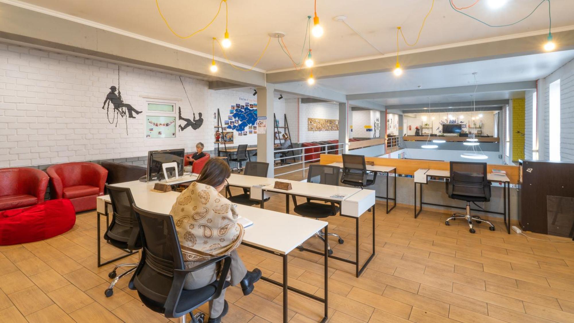 Ololofreelander Hostel&Coworking Bishkek Luaran gambar