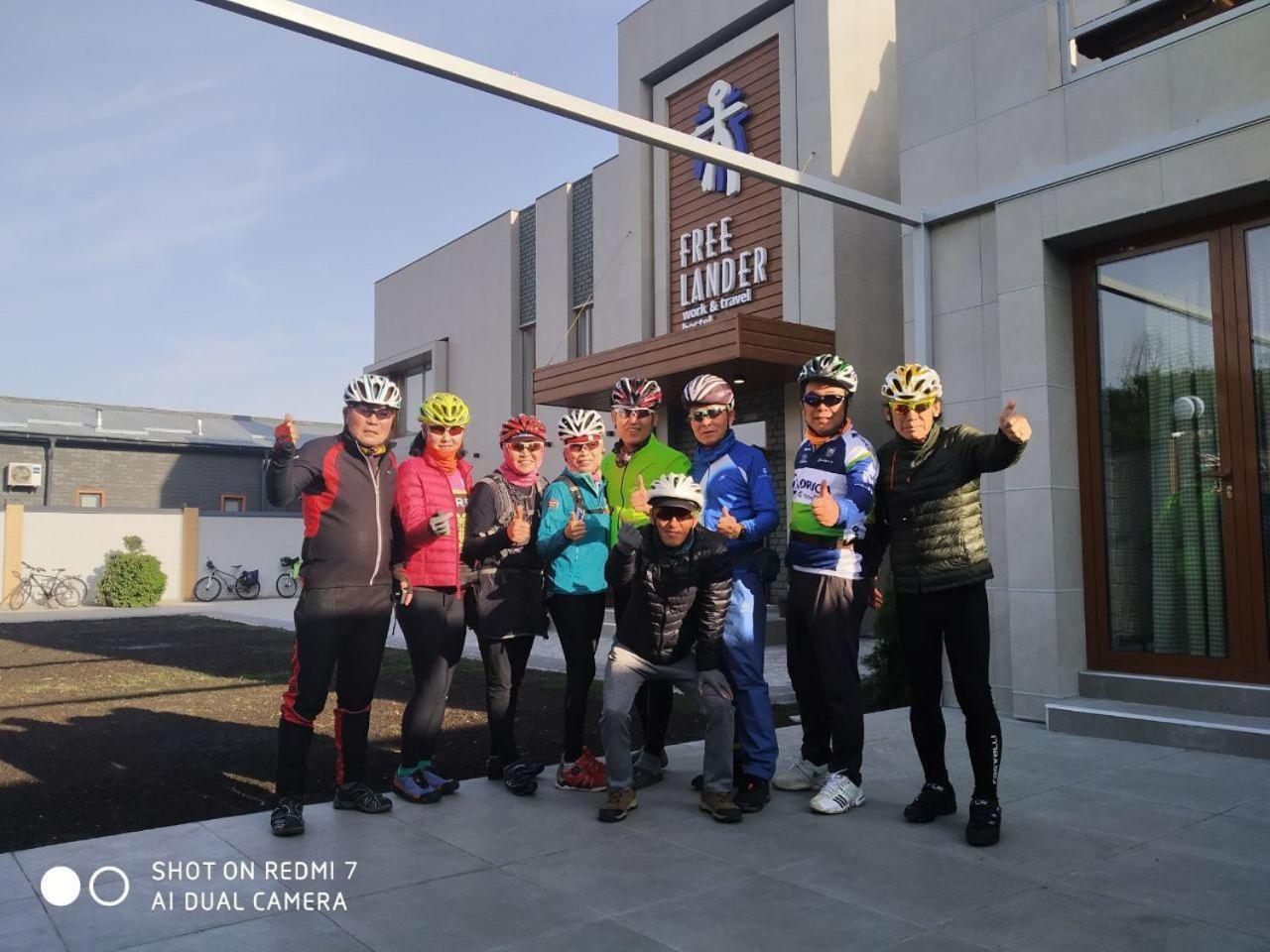 Ololofreelander Hostel&Coworking Bishkek Luaran gambar